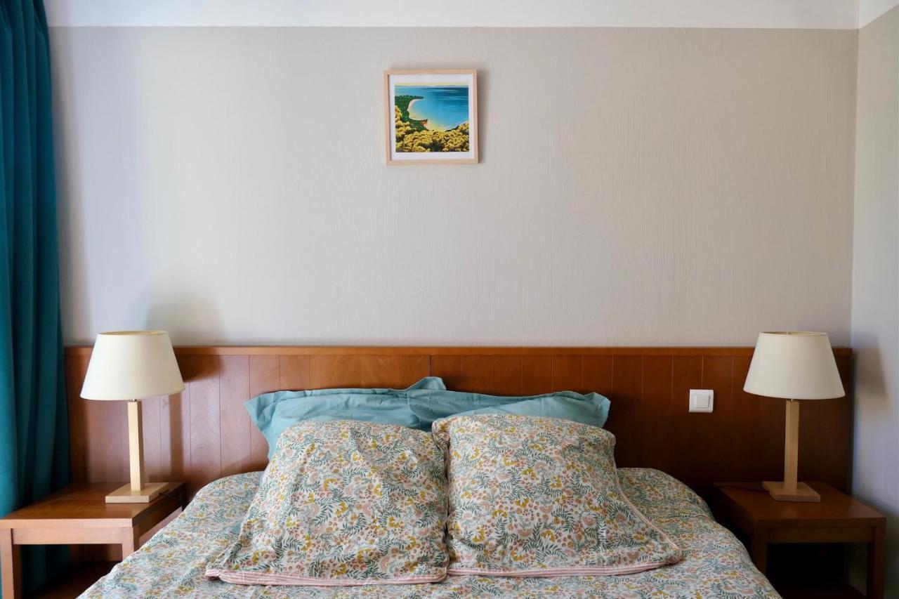 Apt Les Grands Pins, Entre Foret, Lac Et Ocean 卡尔康 外观 照片