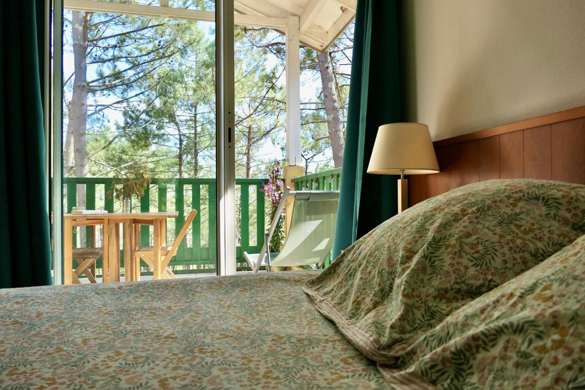 Apt Les Grands Pins, Entre Foret, Lac Et Ocean 卡尔康 外观 照片